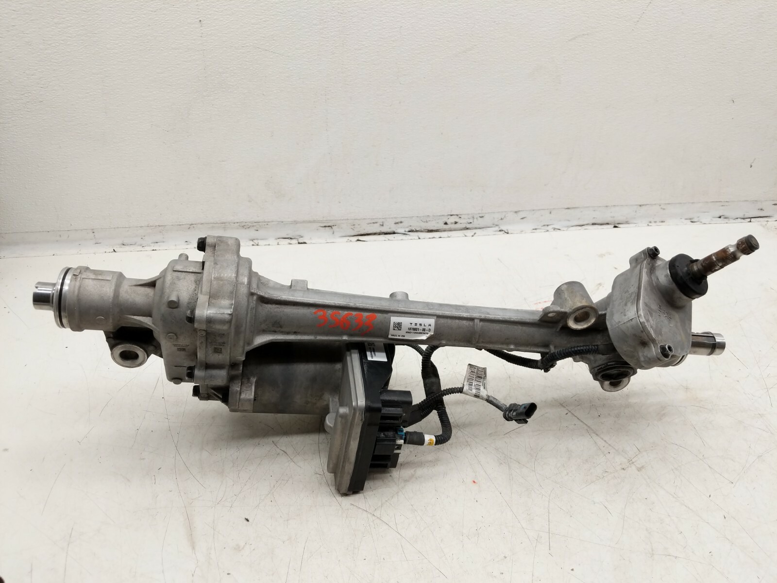 Tesla 2016 - 2018 Model S Steering Gear Rack and Pinion 1070801-00 