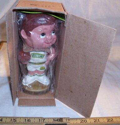 NBA BASKETBALL SEATTLE SUPER SONICS NODDER BOBBLEHEAD 1970s BOXED NEW