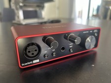 Focusrite Scarlett Solo 3rd Gen Audiointerfac...