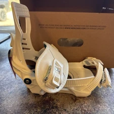 NIDECKER MUON-W SNOWBOARD BINDINGS, WHITE, NEW