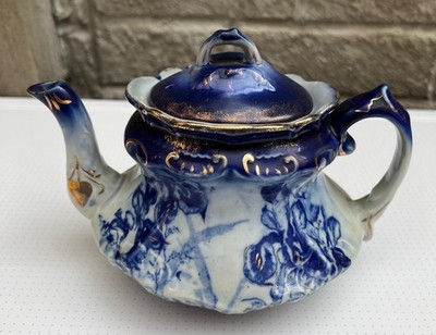 Viktorianische blau & weiße Teekanne ''Stil'' um 1960 gut verarbeitet massiv gut gemacht