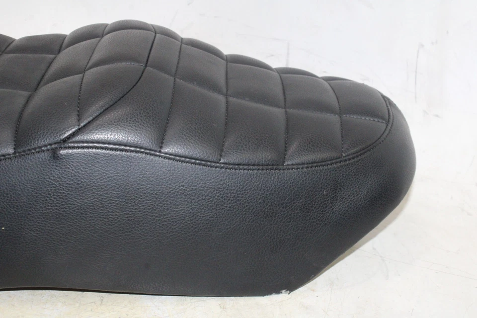 1980 YAMAHA XS850 OEM FRONT REAR SEAT SADDLE - Image 3 of 4