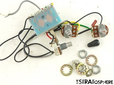 Fender Squier Affinity Series Strat HSS POTS & 5 SWITCH