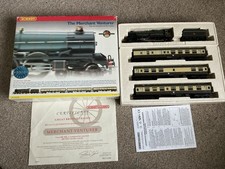 Hornby R2077 the Merchant Venturer King Class Train Pack