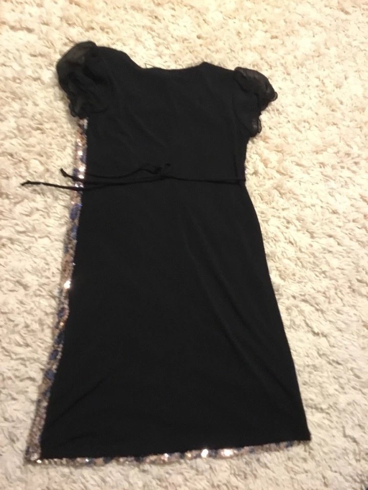 Vestido de lentejuelas sin palabras. Niñas talla 10 Foto 2 de 2