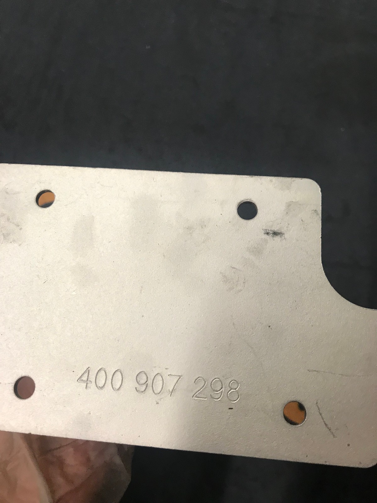 LAMBORGHINI GALLARDO INTERIOR CENTER CONSOLE HOLDER BRACKET OEM 400907298