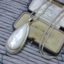 Qvc 925 Sterling Silver Necklace, Genuine Mother of Pearl Pendant, 24" Chain 