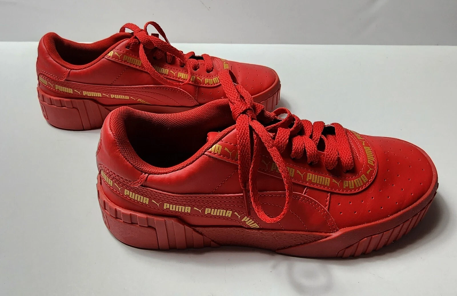 Scarpe da ginnastica Puma Cali con plateau per bambini ragazze rosse taglia 5 5C