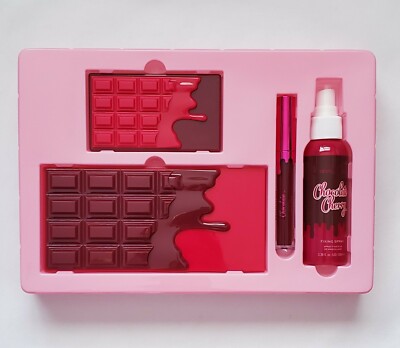 I Heart Revolution Chocolate Cherry 4Pc Gift Set: 2 Palettes, 1