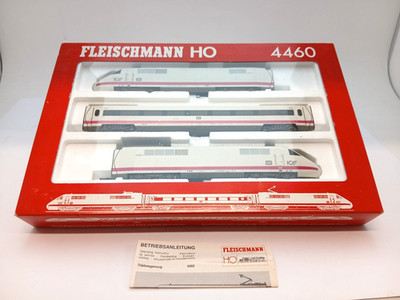 Fleischmann 4460 H0 Elektrozug ICE in Versuchslackierung BR 410 der DB.