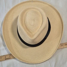 NWT SUNBODY HATS PLANTATION GUATAMALAN PALM LEAF STRAW SIZE 7 3/4 IN NATURAL