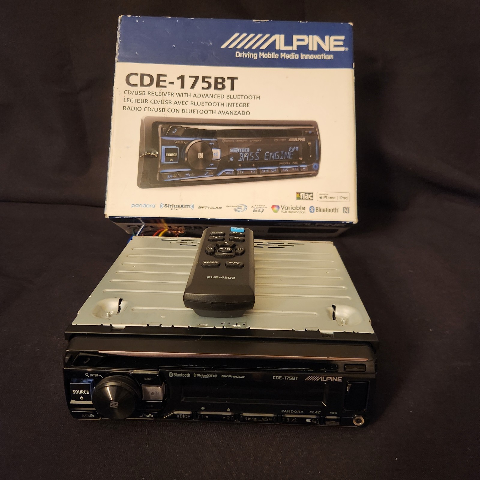 Alpine CDE-175BT CD/USB Receiver Deck CD Player Deck Car Ste