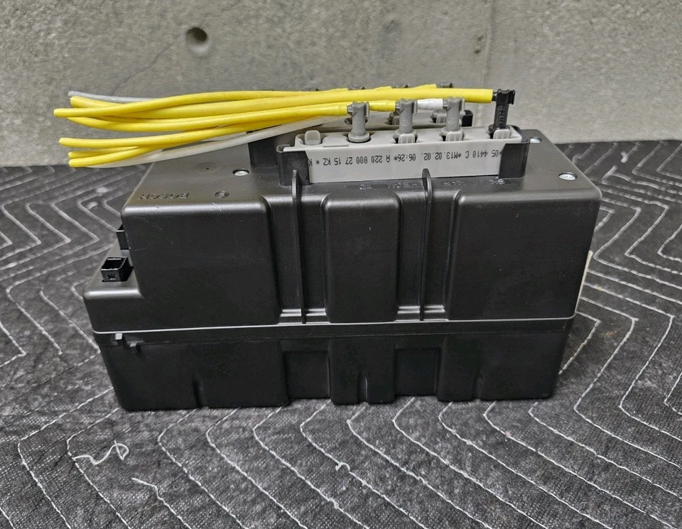 2000-06 Mercedes-Benz S430 W220 Genuine Vacuum Pump - Image 4 of 4