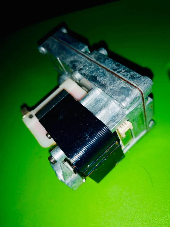 MOTORIDUTTORE STUFA A PELLET 3,3 RPM MERKLE KOFF GEARMOTOR + OMAGGIO - Immagine 2 di 2