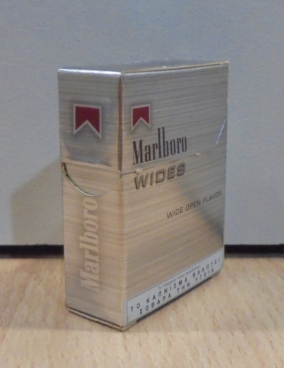 MARLBORO WIDES ADVERTISIGN HARD PAPER MATCHBOX