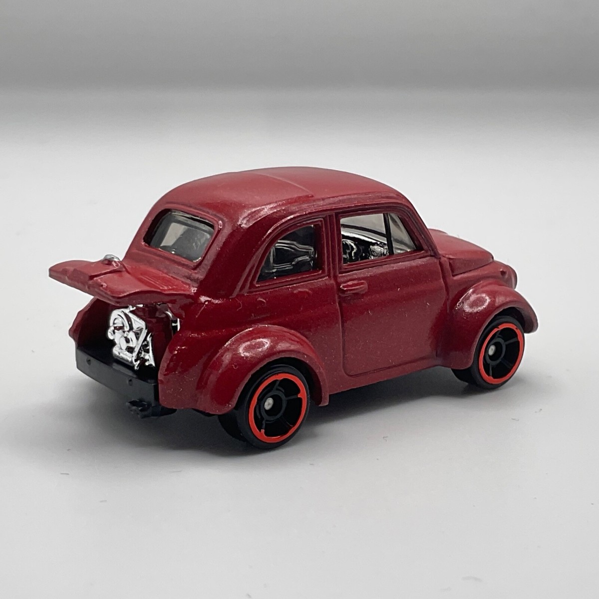 Hot Wheels 2014 Release Red Fiat 500 Die-Cast Collectible Car