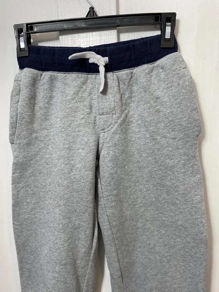 Pantalones deportivos Gymboree para niños talla 8 grises con cintura elástica azul con cordón usados en excelente estado Foto 2 de 4