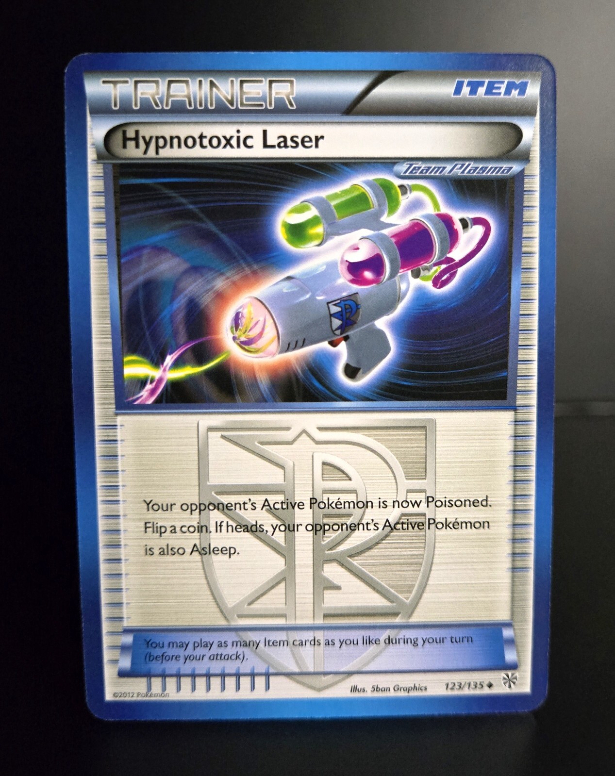 Pokémon TCG Hypnotoxic Laser 123/135 BW Plasma Storm NM 2012