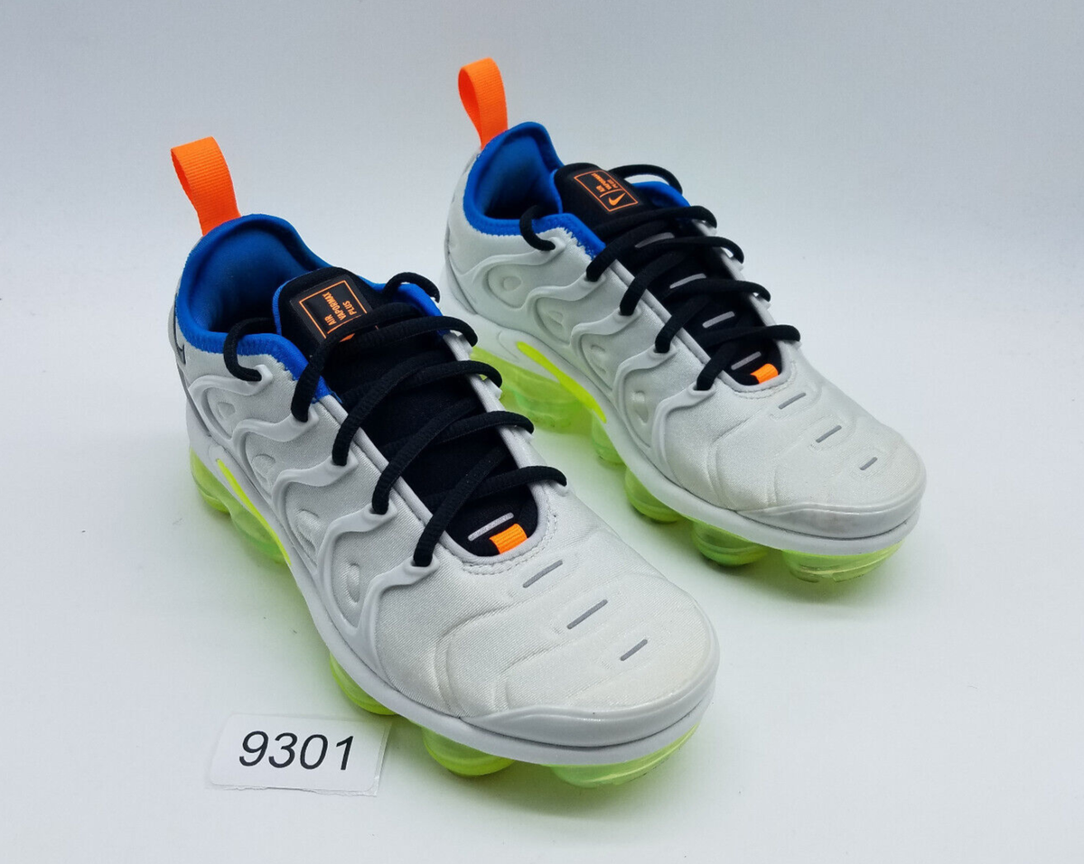 ナイキ レディース スニーカー Women's Nike Air Vapormax Plus Running Shoes - Photon Dust/Black/Volt/Total Orange/Summit White Nike Air VaporMax Plus 