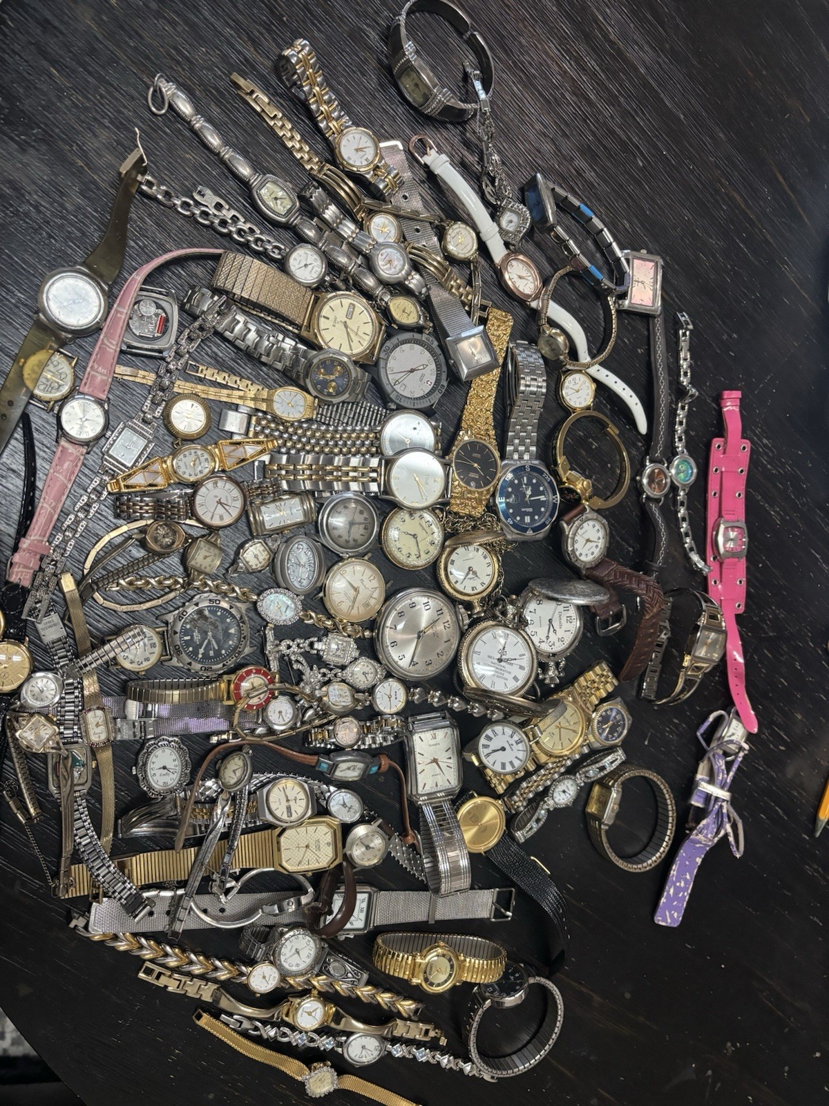 Movment Gruen Swiss Army As Vintage Watch Lot And Is Legant Untested Quartz  90 - vintagewatches.pk