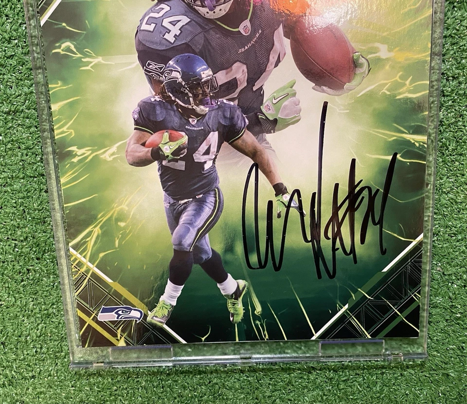 2025 Fanatics UW Emanate Marshawn Lynch 75/99 Auto Hand Signed 8x10 Seahawks - Image 4 of 4