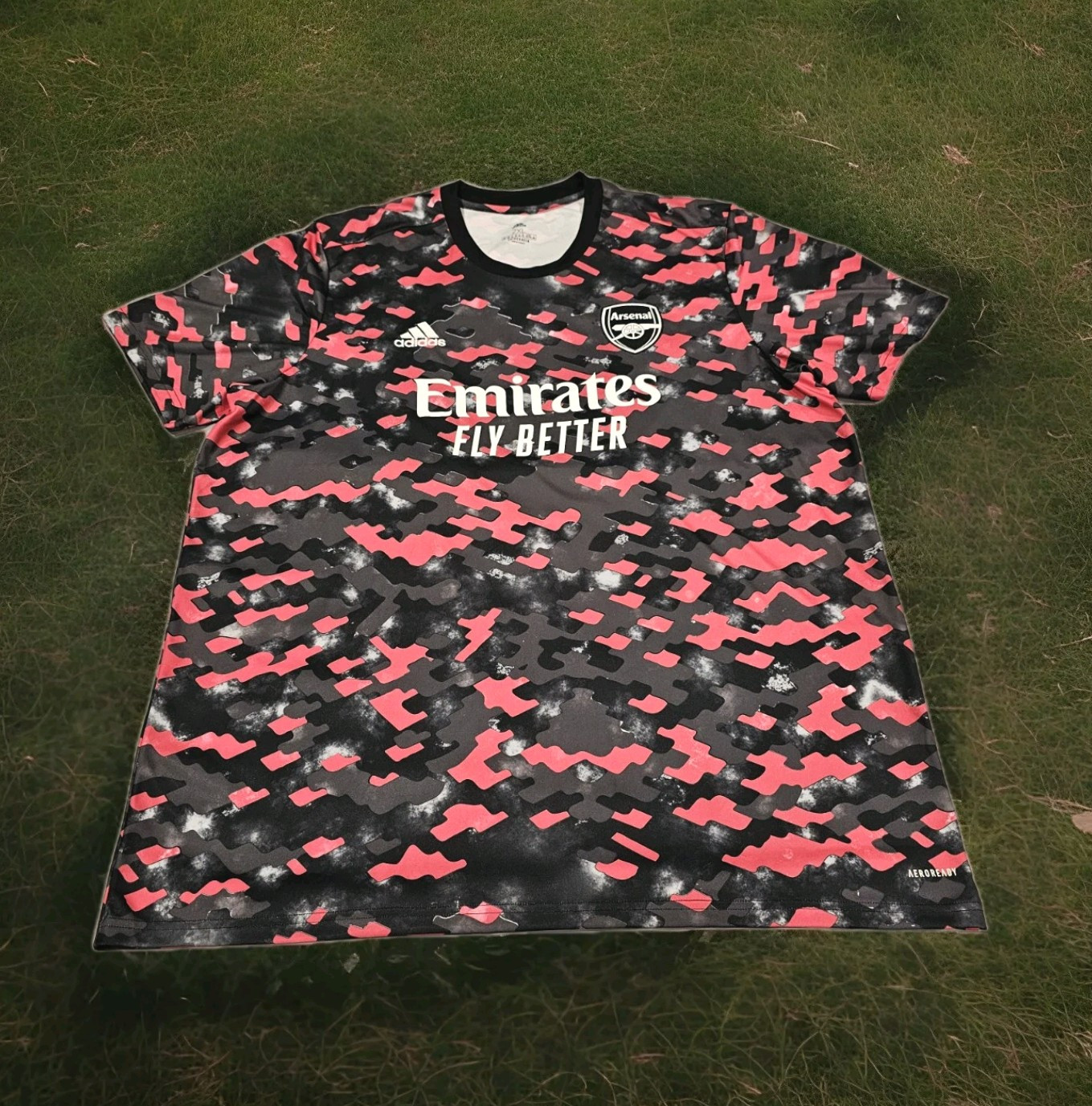 Arsenal Adidas 2021/22 XXL / 2XL Pink Grey Camo Training Top Short Sleeve Shirt