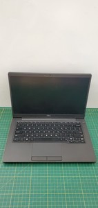 Dell Latitude 7300 i5-8265U 8GB RAM 256GB SSD 14" QWERTY US  - Ohne Akku  _1.5_2