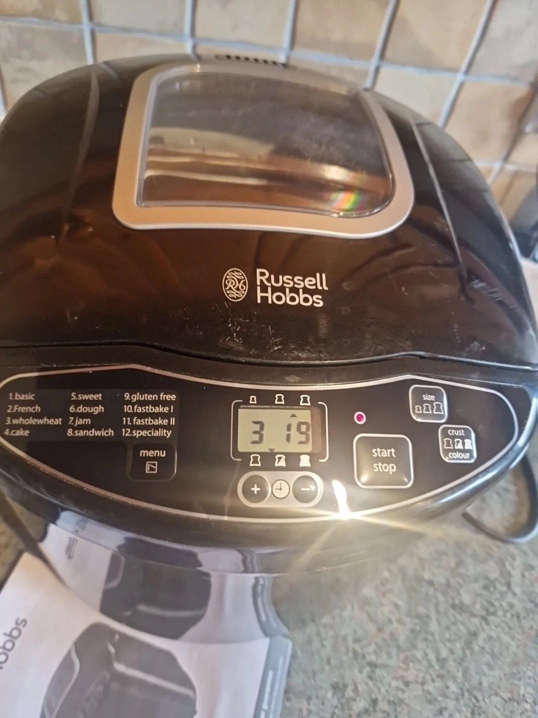 Russell Hobbs 23620 Fast Bake Compact Breadmaker with 12 Programs 660W Black