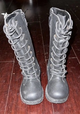 Size 6 Mudd Black Zip Up Boot