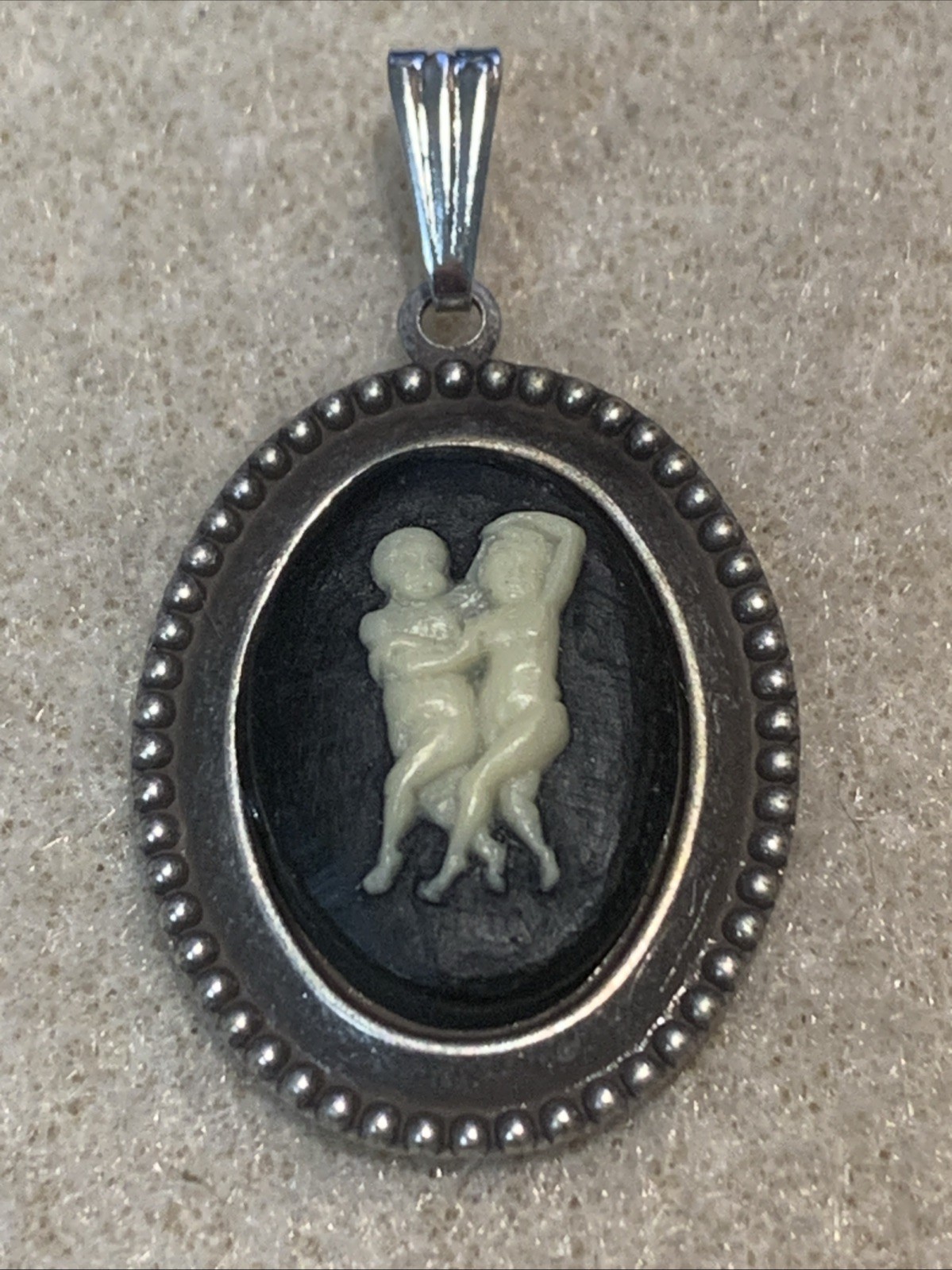 NEW LISTING**HUGE SALE **VINTAGE ZODIAC PENDANT. black/silver-NEW- 