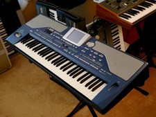 MUST SEE  KORG PA800 with LATIN/S American pack SERVICED, IN AMAZING CONDITION