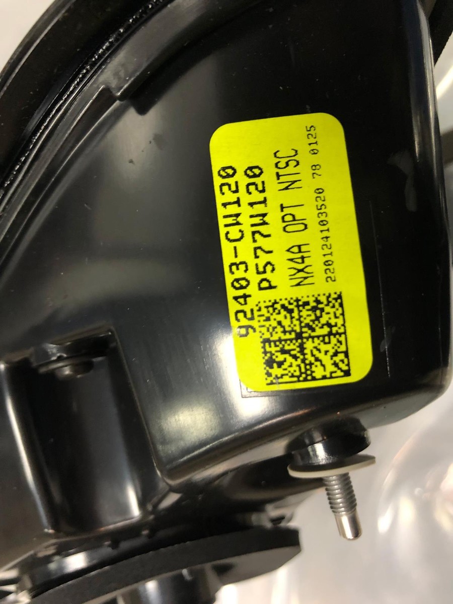 OEM Tail Lamp Light Center Assembly For 2022-2024 Hyundai Tucson