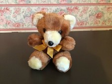 Nowy jasnobrązowy/beżowy miś z pomarańczową kokardką 7" x 6" siedzący, nie przegubowy