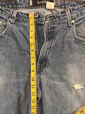 Vintage 90s Y2K Levis Silver Tab Baggy Fit Blue Mens Jeans Made In