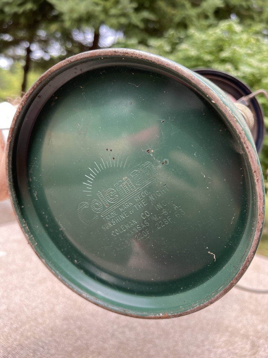 Vintage Coleman Lantern Green Nov 1963 2 Mantle Model 220F 228F