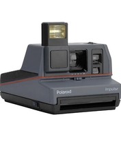 Vtg. Polaroid 600 Impulse Instant Camera. very good conditions