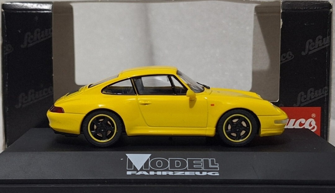 Porsche 911 Carrera 4S イエロー ミニカー 1/43 Porsche 911 (992) Carrera 4S Coupe 2019 Yellow 1:43
