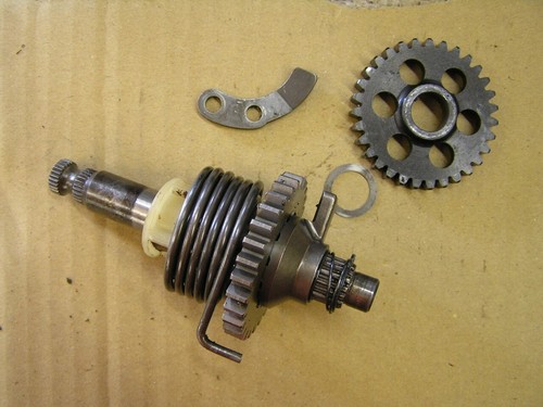 Kawasaki KX80 KX 80 1979 Kickstart Kick Start Shaft and Gear Assembly With Idler