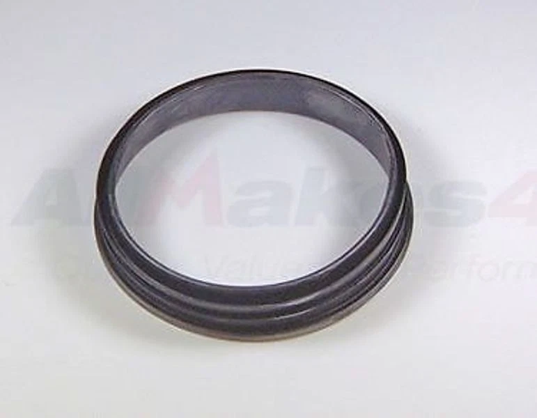 Land Rover Range Rover  P38 95-97 Fuel Pump with Nuts and Seal STC4344 NTC5859 - Image 3 of 4