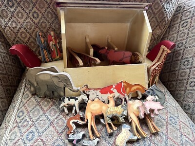 Vintage Chad Valley Wooden Noah's Ark On Wheels 13 Sets Of Animals