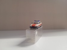 Herpa 1:87 BMW 325i Notarztwagen "Notarzt" in gelbelfenbein/rot, Nummer 4158
