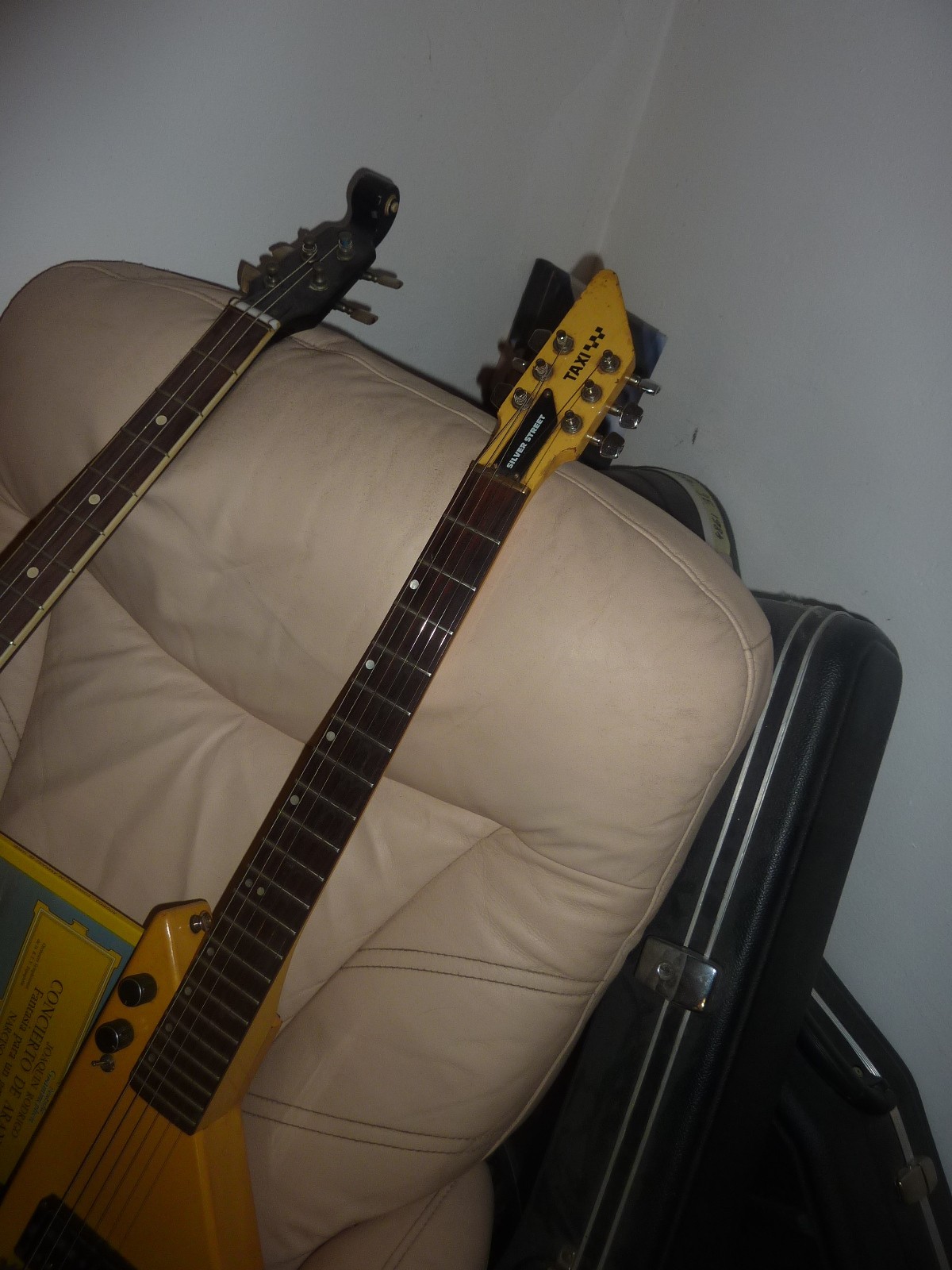 Silver Street Taxi Guitar Rae & Vintage Made by Gibson on 1980