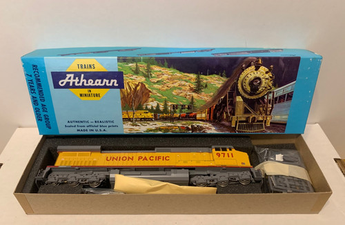 Locomotora diésel eléctrica Athearn 4911 Union Pacific GE C44-9W NQ 9711 HO UP | Zustand: New