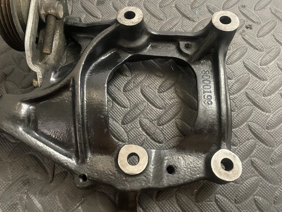 OEM 1992-00 Honda Civic 1997-01 Honda CRV AC Compressor Bracket B16 B18  B20 - Image 4 of 4