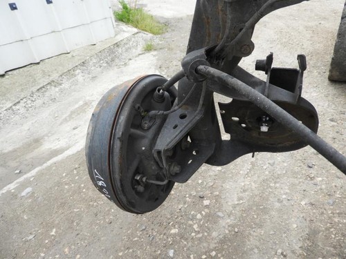 ACHTERAS Dacia Lodgy (JS) MPV 1.5 dCi FAP (K9K-R8) 555117070R - Afbeelding 2 van 3