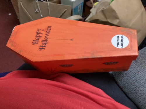 HALLOWEEN COFFINS Treat Nox