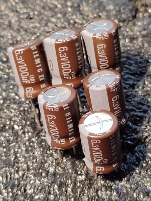 10 Stuks Elna SILMIC II Audiocondensatoren – 6,3V 100µF – 85°C – Zijdevezel – Zuurstofvrij Koper – Voor Hoogwaardige Audioversterkers