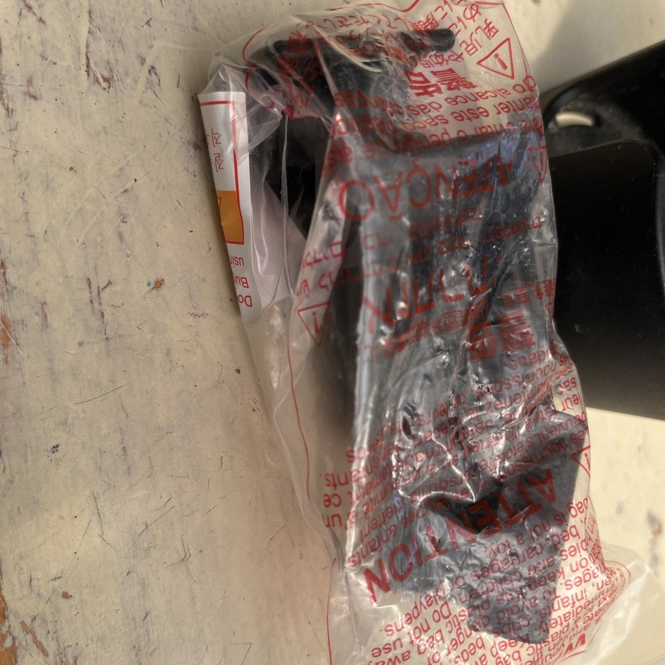 Bugaboo Cup Holder And Clip For Bugaboo Bee Chameleon Buffalo Donkey eBay