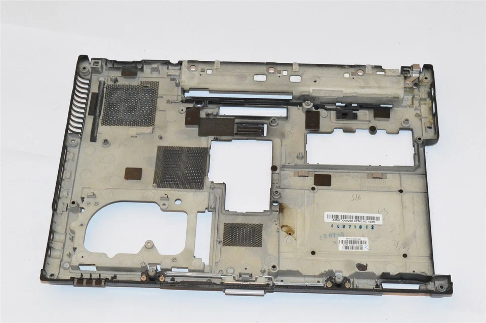 HP 8440p Unterseite Basis 594021-001 Gebraucht - Bild 2 von 2