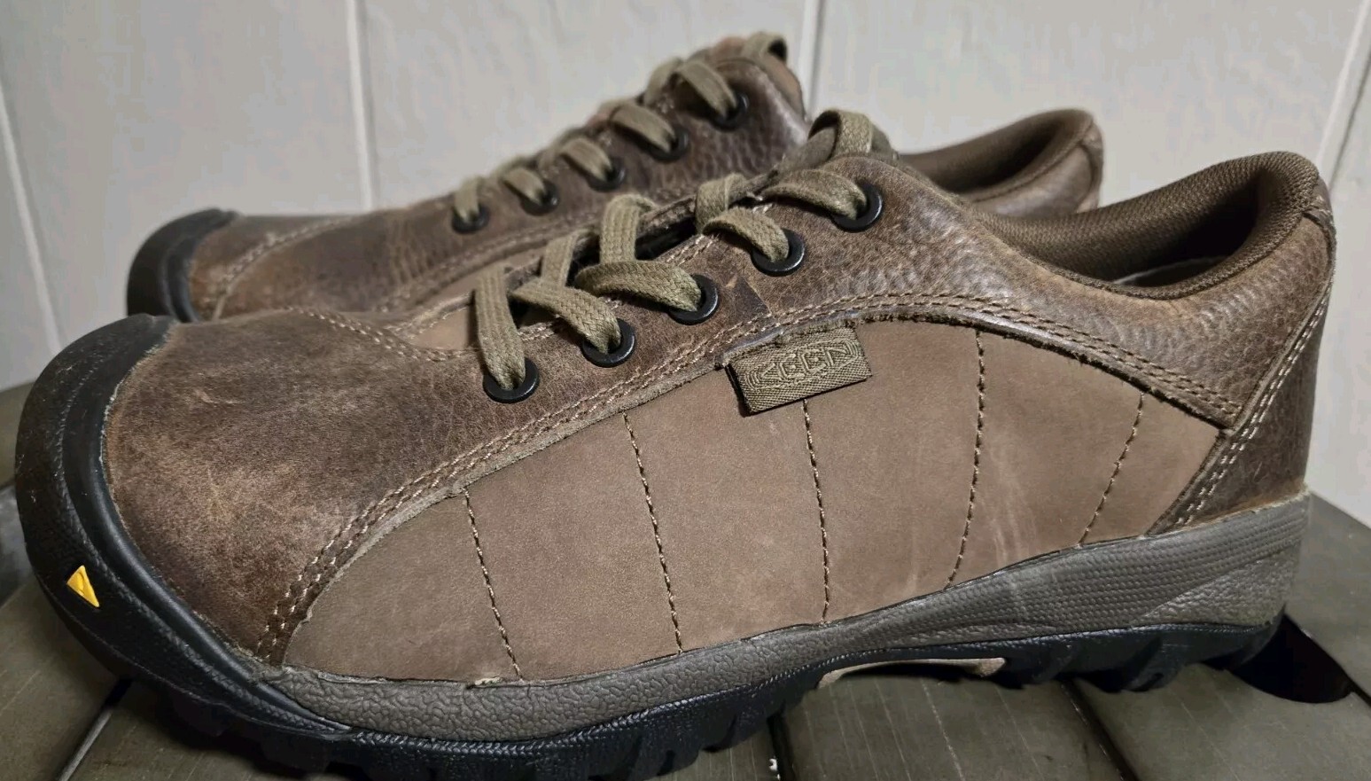 KEEN Utility ASTM F2413 11 Scarpe da trekking basse punta in acciaio 38 7 5 M PELLE